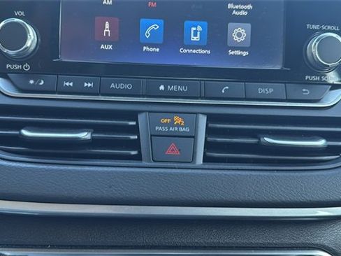 Used 2024 Nissan Altima 2.5 S image 18