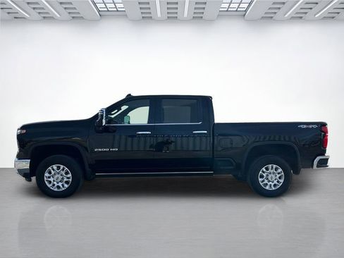 Used 2024 Chevrolet Silverado 2500 LTZ w/ LTZ Convenience Package image 7