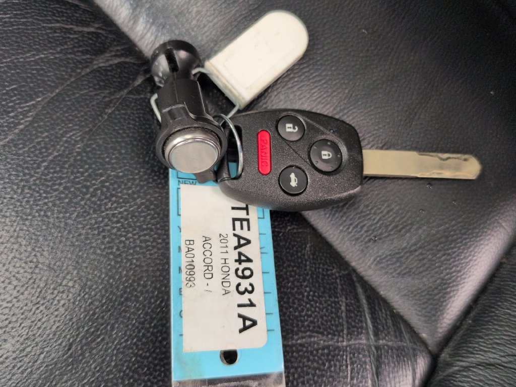 Used 2011 Honda Accord EX-L image 29
