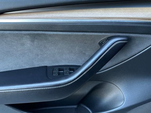 Used 2023 Tesla Model 3 Standard Range RWD image 12