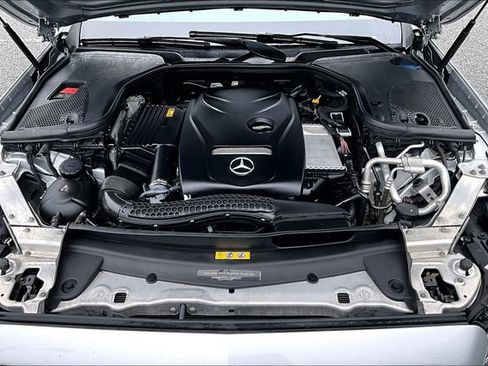 Certified 2019 Mercedes-Benz E 300 4MATIC image 34