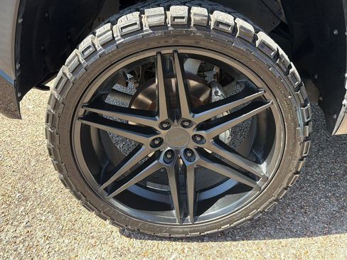 Used 2022 Toyota Tundra SR5 image 9