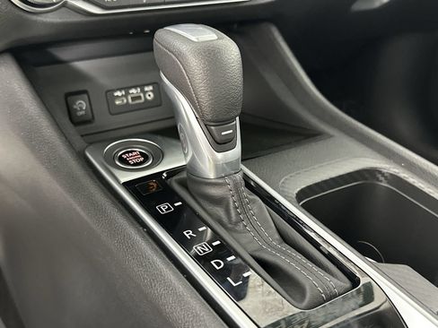 Certified 2025 Nissan Sentra SV FWD image 20