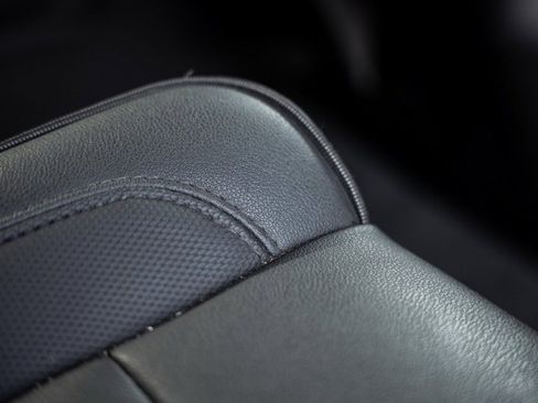 Used 2025 Chevrolet Suburban RST w/ Comfort Package image 35