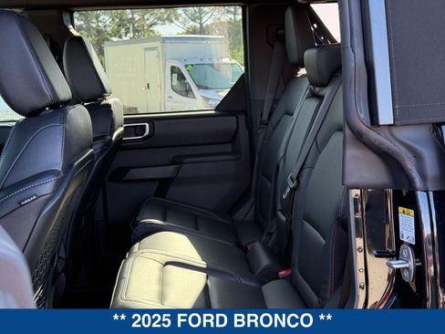 New 2025 Ford Bronco Badlands AWD/4WD image 48