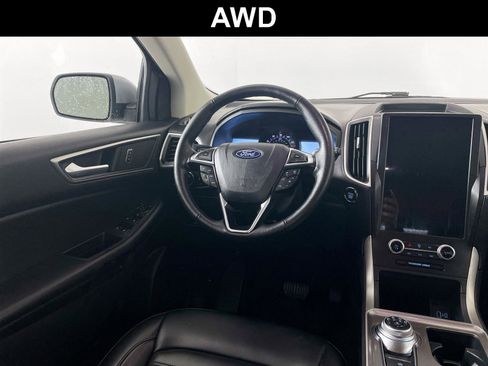 Used 2024 Ford Edge SEL image 2