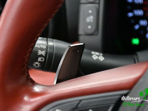 Used 2021 Nissan GT-R Premium image 30