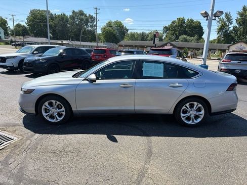 Used 2024 Honda Accord LX image 4