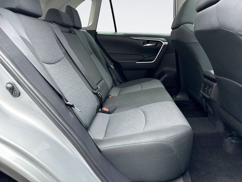 Used 2025 Toyota RAV4 XLE w/ Convenience Package AWD/4WD image 19