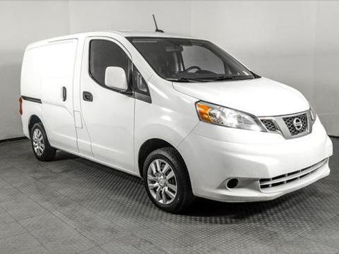 Used 2020 Nissan NV200 SV w/ Back Door Glass Package FWD image 11