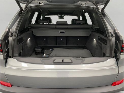 New 2026 BMW X5 xDrive40i w/ Climate Comfort Package AWD/4WD image 5