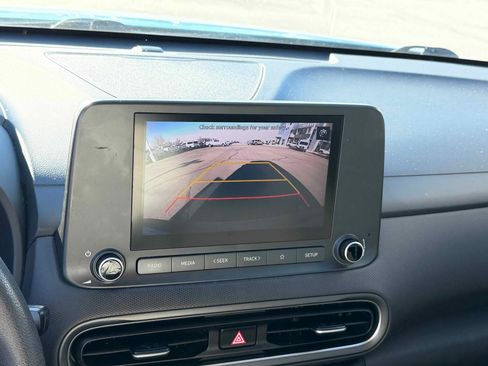 Used 2022 Hyundai Kona SEL image 20
