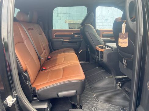 Used 2023 RAM 3500 Limited AWD/4WD image 29