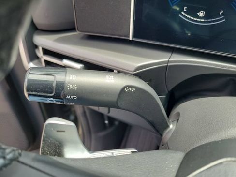 Used 2025 Hyundai Santa Fe SEL FWD image 26