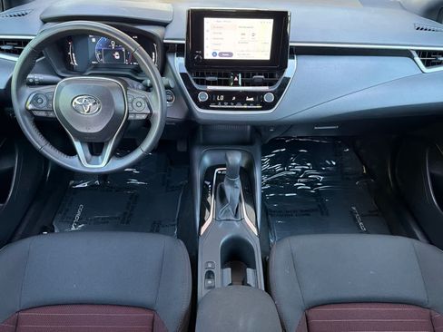 Used 2026 Toyota Corolla SE FWD image 3