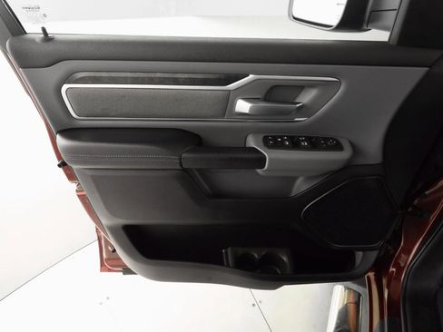 Used 2019 RAM 1500 Big Horn image 9