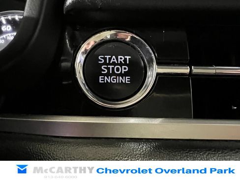 Used 2023 Mitsubishi Outlander SE Black Edition FWD image 17