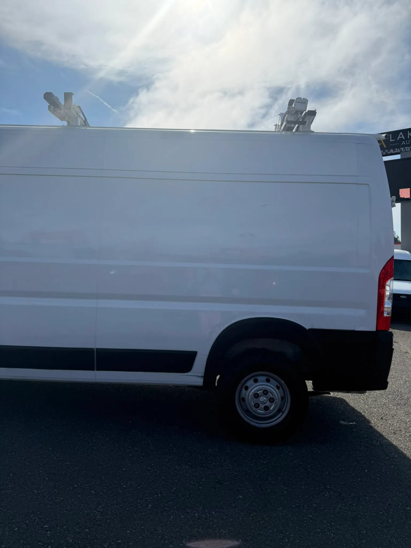 Used 2020 RAM ProMaster 2500 FWD image 9