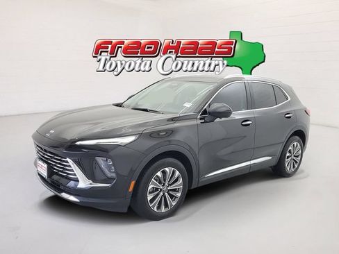 Used 2024 Buick Envision Preferred AWD/4WD image 1
