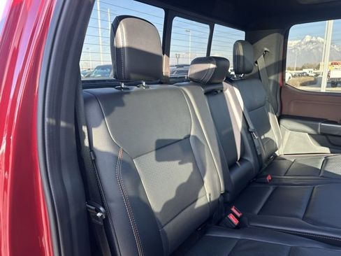 Used 2022 Ford F150 Lariat w/ Max Trailer Tow Package image 19