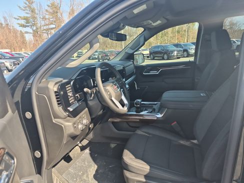 Used 2026 GMC Sierra 1500 Elevation w/ Preferred Package image 9
