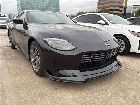 Used 2025 Nissan Z Sport w/ Floor Mat Package image 2