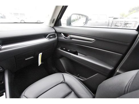 New 2025 MAZDA CX-5 AWD 2.5 S w/ Preferred Package image 9