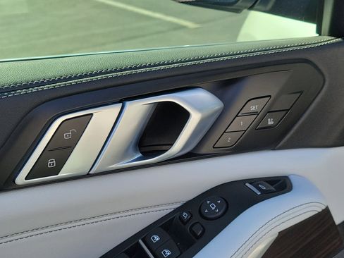 Used 2025 BMW X5 sDrive40i RWD image 20