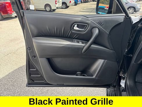 Used 2024 Nissan Armada SL w/ Midnight Edition Package image 11