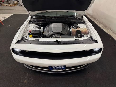 Used 2018 Dodge Challenger R/T w/ Driver Convenience Group image 11