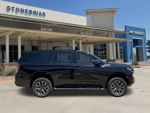 Used 2024 Chevrolet Tahoe Z71 w/ Luxury Package AWD/4WD image 4
