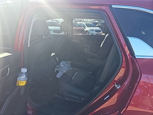 Used 2023 Kia Sorento EX image 19
