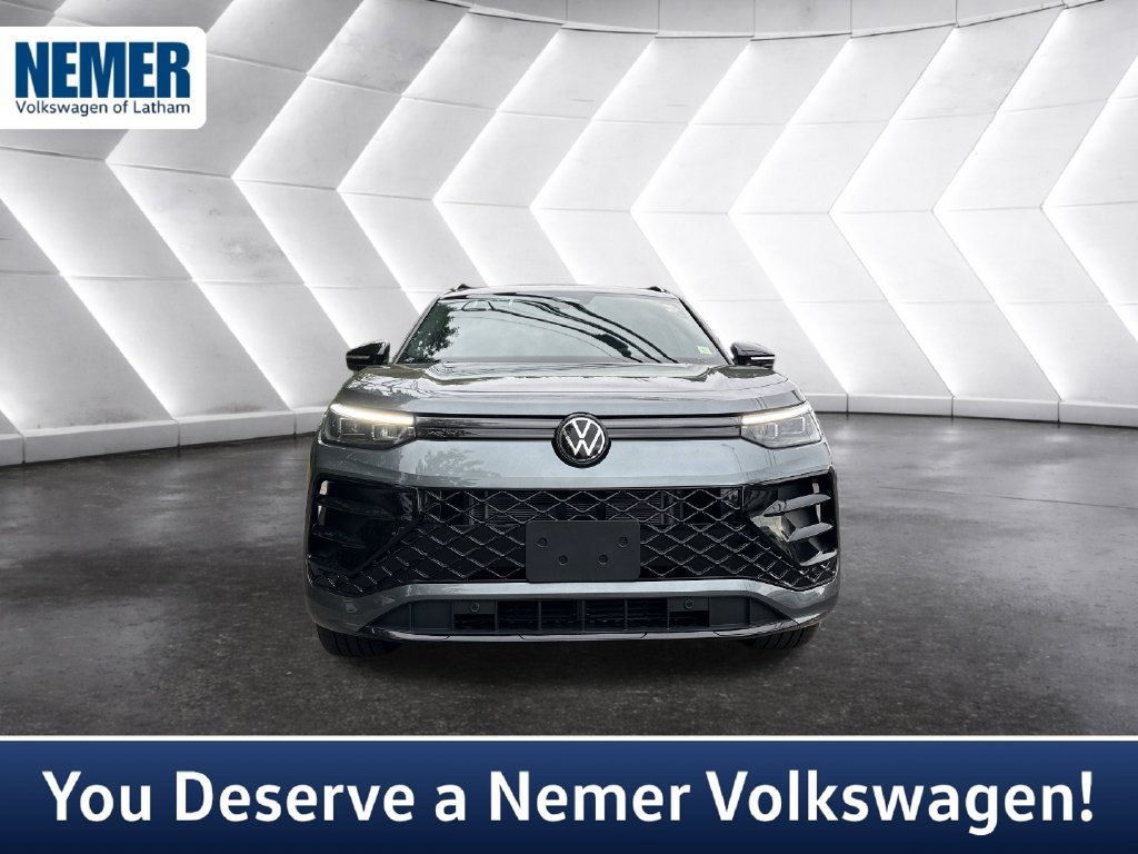 New 2026 Volkswagen Tiguan SE R-Line AWD/4WD image 6