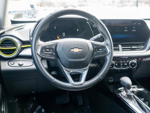 Used 2024 Chevrolet Trax LT w/ Driver Confidence Package image 14