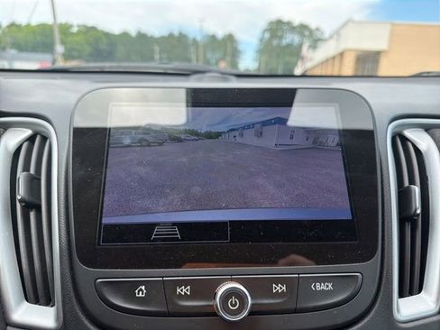 Used 2024 Chevrolet Malibu LT FWD image 20
