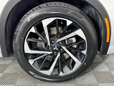 Used 2024 Mitsubishi Outlander SEL Black Edition image 31