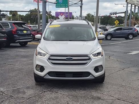 Used 2019 Ford Escape SEL FWD image 2