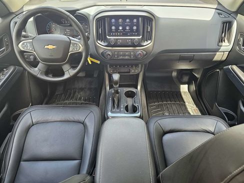 Used 2022 Chevrolet Colorado Z71 AWD/4WD image 13