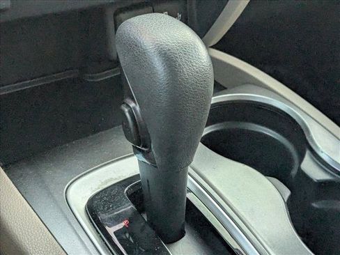 Used 2018 Honda Pilot EX-L image 12