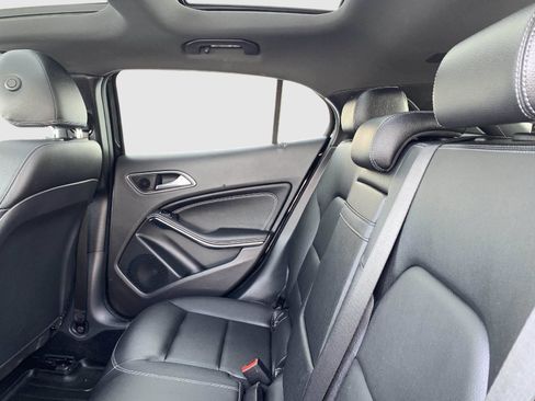 Used 2020 Mercedes-Benz GLA 250 4MATIC image 42