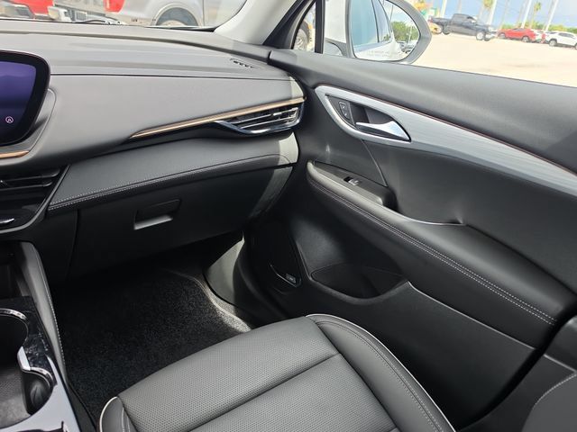 Used 2025 Buick Envision Avenir AWD/4WD image 11