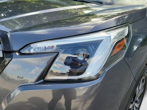 Used 2023 Subaru Forester Limited AWD/4WD image 9