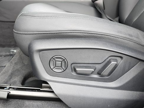 Used 2023 Audi Q7 3.0T Prestige w/ Prestige Package image 14