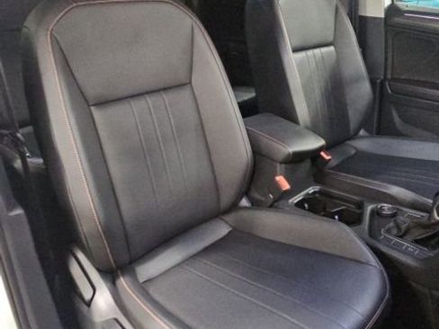 Used 2024 Volkswagen Tiguan Wolfsburg Edition image 45