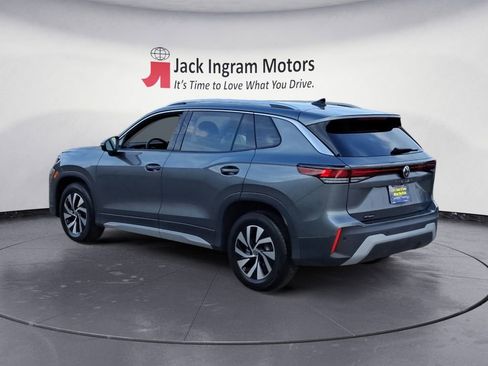 Used 2025 Volkswagen Tiguan S image 3