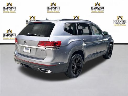 Used 2023 Volkswagen Atlas SE w/ Black Wheel Package AWD/4WD image 6