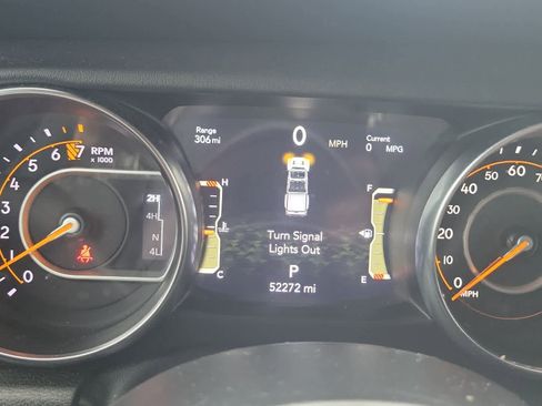 Used 2022 Jeep Gladiator Overland w/ Popular Equipment Package image 4