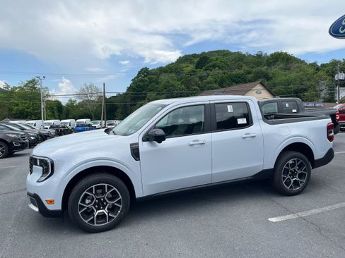 New 2026 Ford Maverick Lariat w/ 4K Tow Package AWD/4WD image 6