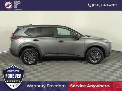 Used 2023 Nissan Rogue S FWD image 7