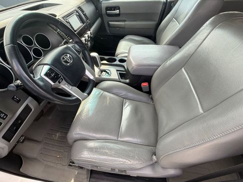 Used 2014 Toyota Sequoia Limited image 21
